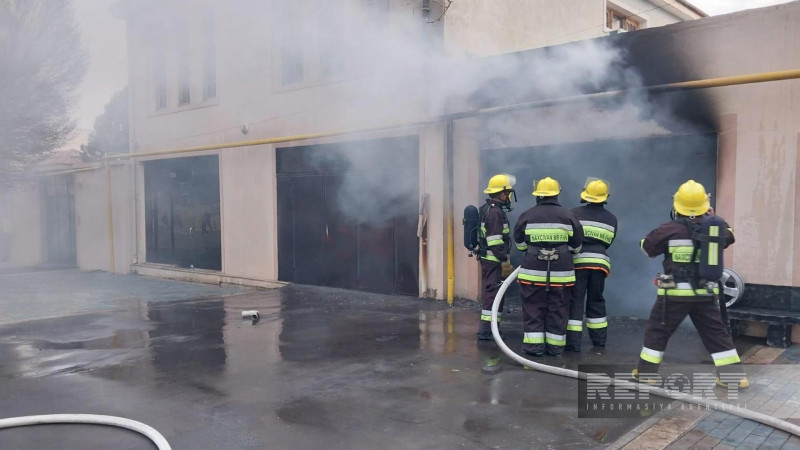 Culfada avtomobil təmiri sexi yanıb