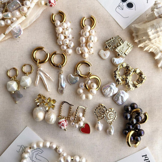 8 Martda xanımlarımızı nə ilə sevindirək?