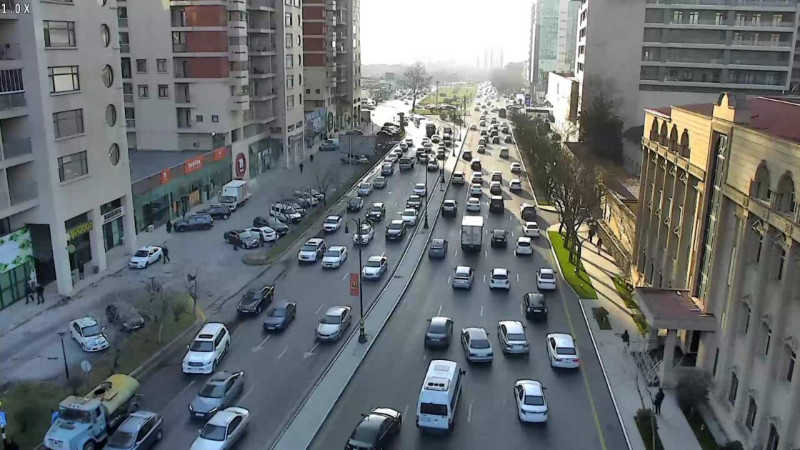 Bakıda sıxlıq olan yollar - SİYAHI