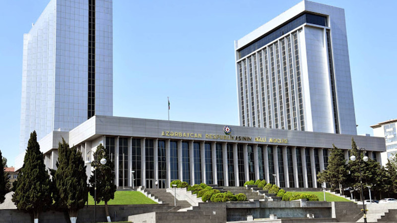 Hökumət Milli Məclisə hesabat verir
