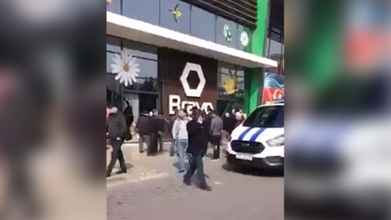 Bravo da silahlı atışma olub, hücum anının görüntüləri yayılıb - VİDEO- YENİLƏNİB