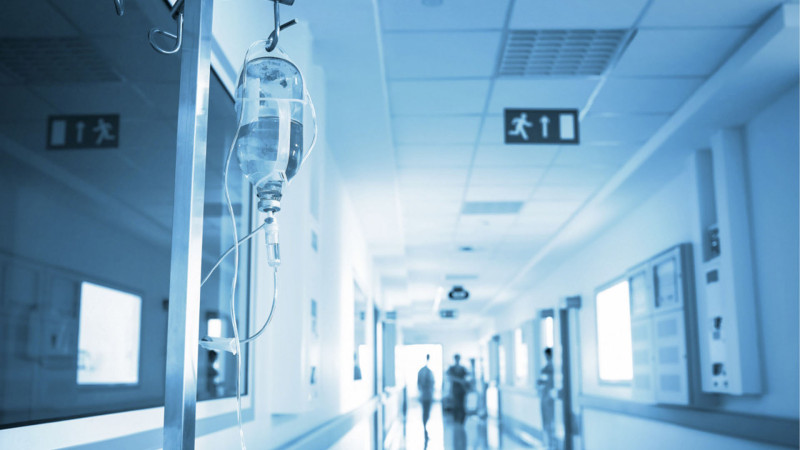 Şəmkirdə kişi manqalda yanıb