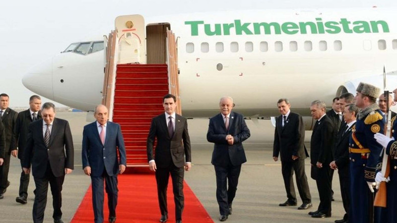 Türkmənistan Prezidenti Azərbaycana səfərə gəlib