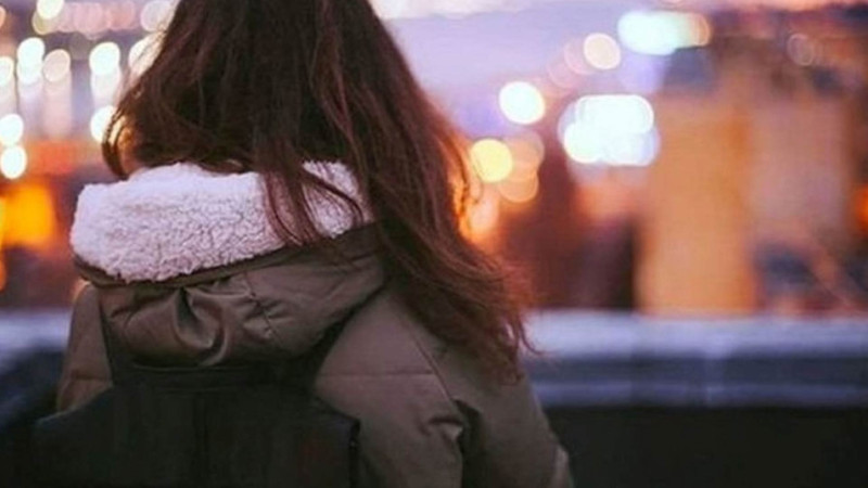 İşə getmək üçün çıxan 17 yaşlı qız itkin düşüb