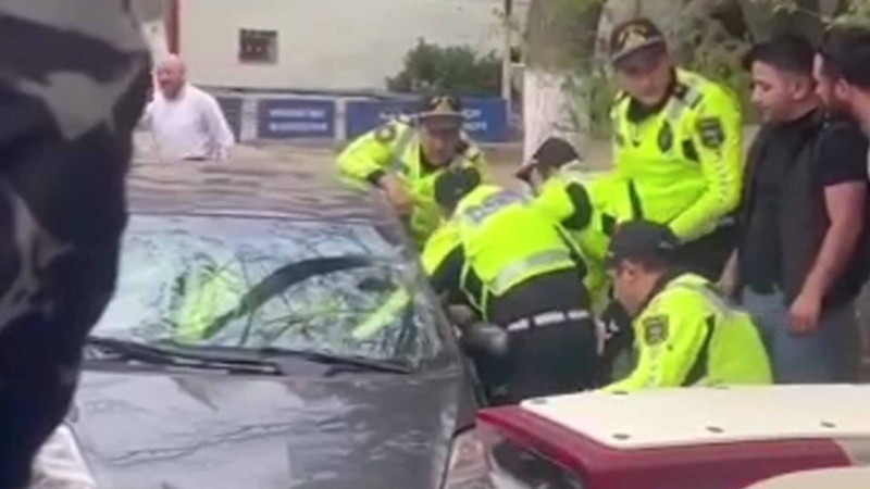 Bakıda yol polisinin üstünə maşın sürən şəxs narkotikə görə saxlanılıb - VİDEO