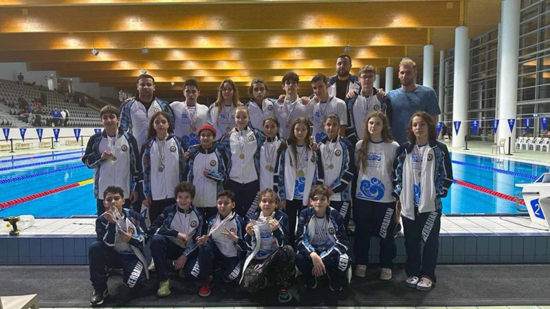 Azərbaycan üzgüçüləri Macarıstandakı beynəlxalq turnirdə 32 medal qazanıblar