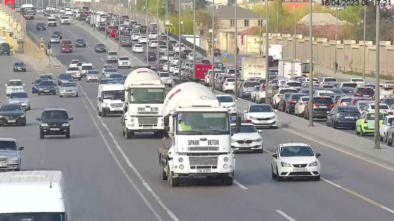 Bakıda tıxac olan yolların SİYAHISI