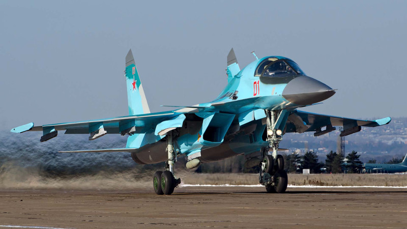 Rusiyanın Su-34 təyyarəsi öz şəhərinə bomba atıb