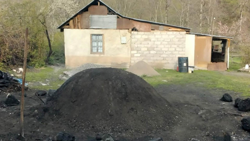 Göygöl və Qubada qanunsuz kömür quyuları aşkarlanıb
