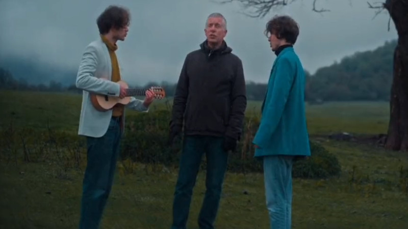 Britaniya səfiri Tural və Turanla mahnı oxudu - VİDEO