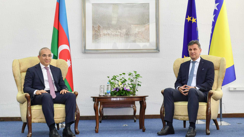 Mikayıl Cabbarov Bosniya və Herseqovinanın Baş naziri ilə görüşüb