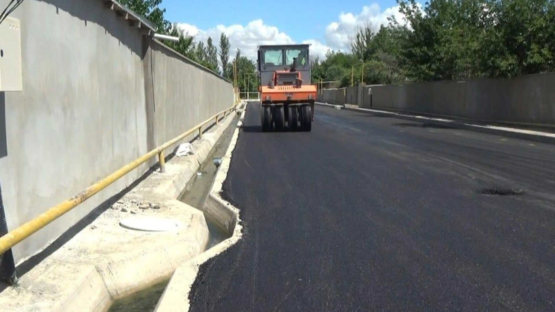 Naxçıvanda avtomobil yollarının təmiri davam edir