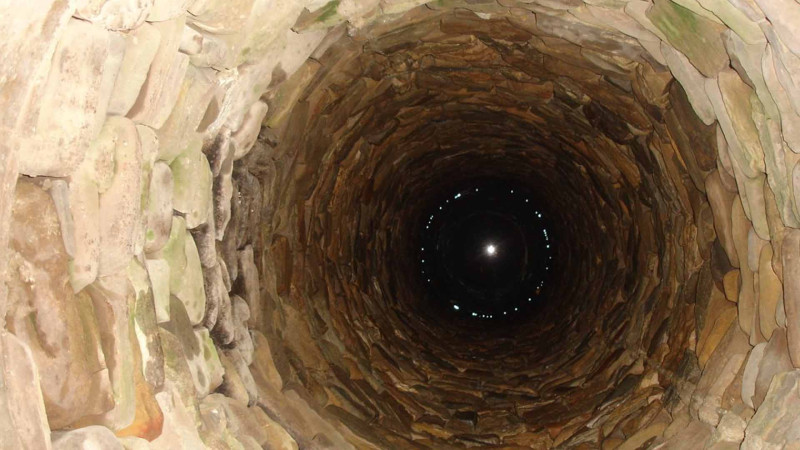 Bakıda quyudan iki azyaşlının meyiti çıxarılıb