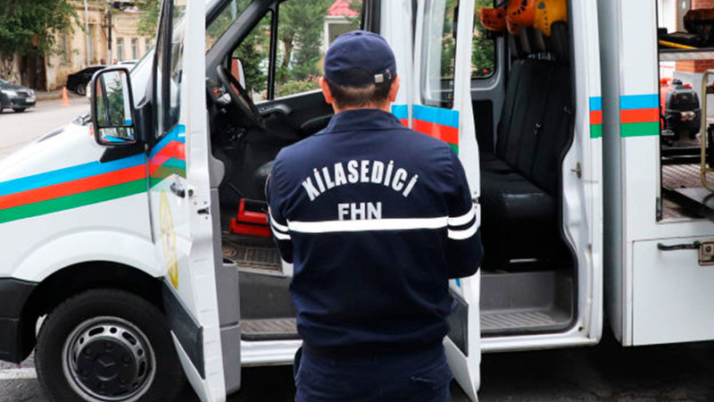FHN köməksiz qalan 6 nəfəri xilas edib