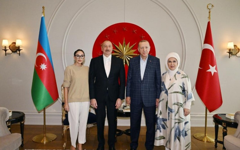 Mehriban Əliyeva Türkiyə Prezidentini və birinci xanımını təbrik edib