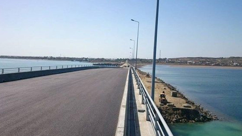 Bayıldan Əhmədliyə Xəzər üzərindən körpü: milyardlara başa gələcək layihə tıxacı aradan qaldıra bilərmi?