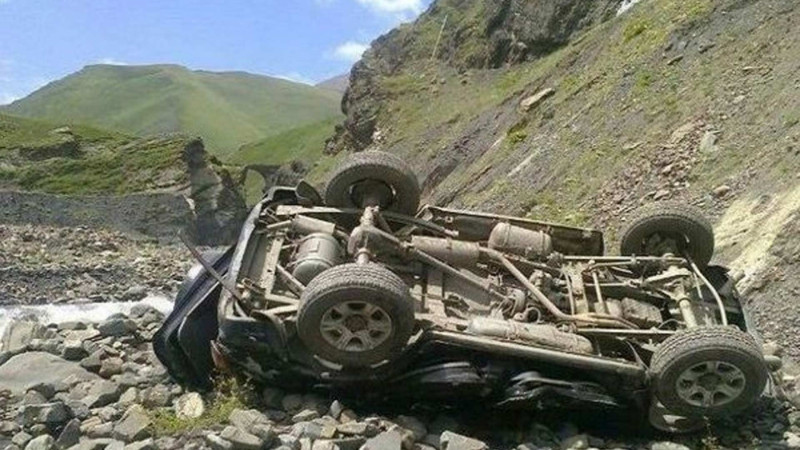 Lerikdə avtomobilin dərəyə aşması nəticəsində ölən və yaralananların kimliyi məlum olub - YENİLƏNİB