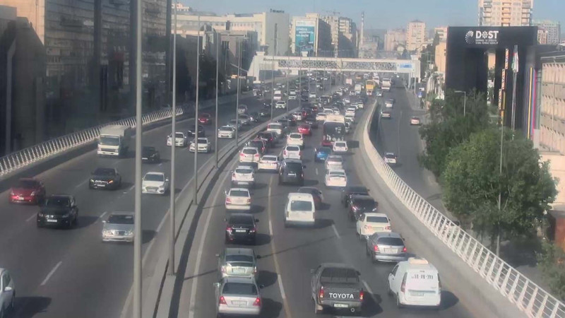 Bakıda tıxac olan yollar - SİYAHI
