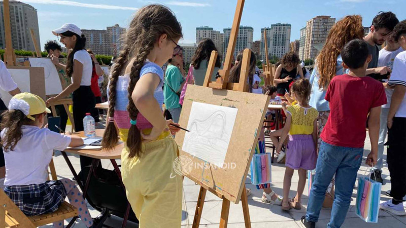 Heydər Əliyev Mərkəzinin parkında “Uşaq festivalı” keçirilir - FOTOREPORTAJ