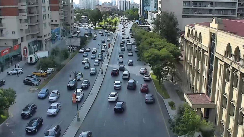 Bakıda tıxac olan yollar - SİYAHI