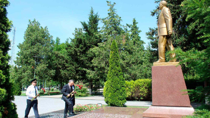 Kamran Əliyev Qəbələ şəhərindədir