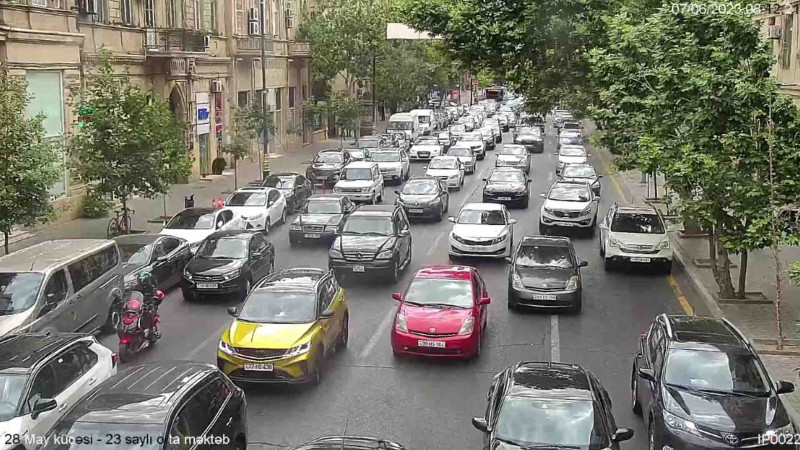 Bakıda tıxac olan yollar - SİYAHI