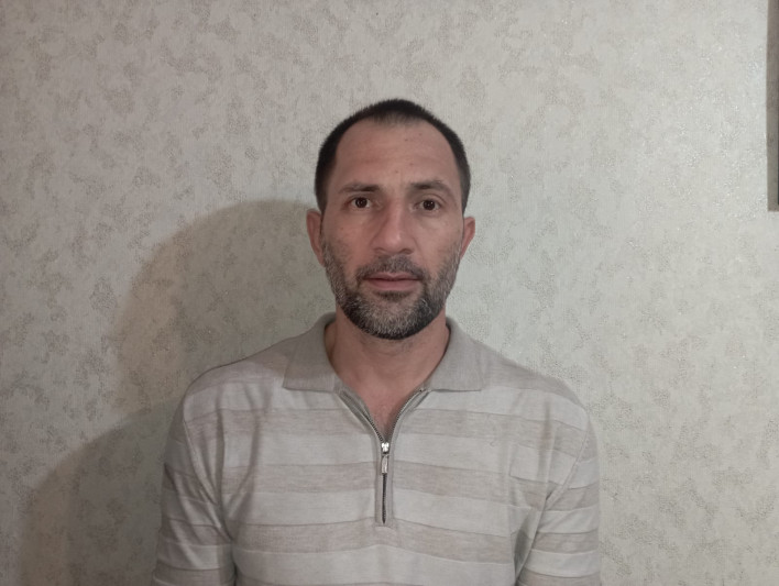 Saatlı sakini əmisinin evindən yarım milyonluq nağd pul və qızıl-zinət əşyaları oğurlayıb