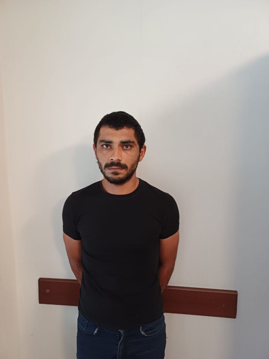 Goranboyda qonşu qonşunun evini yardı