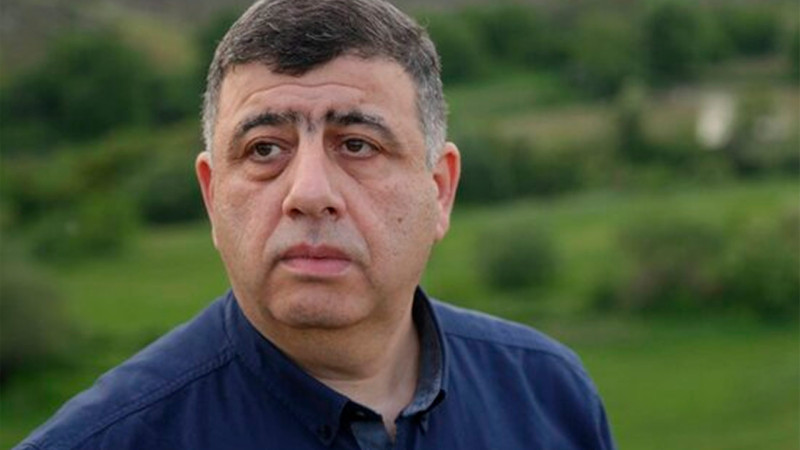 Orxan Fikrətoğlu işdən çıxıb