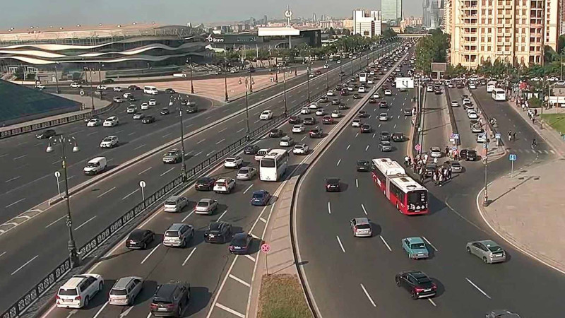 Bakıda tıxac olan yollar - SİYAHI