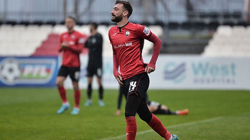 Qəbələ daha bir futbolçusu ilə müqaviləni uzadır