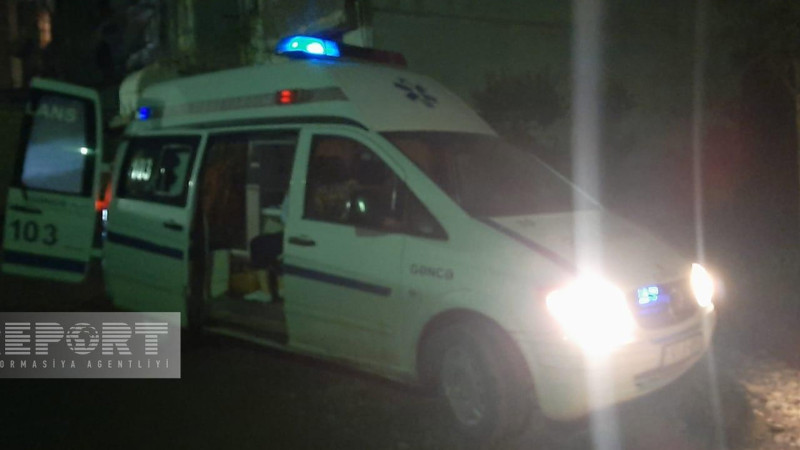 Gəncədə qadın özünü 9 mərtəbəli binadan atıb