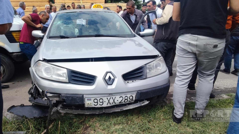 Bərdədə xəstəxanadan çıxan iki piyadanı avtomobil vurub