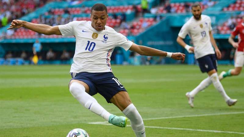 Mbappe 250 milyon avroya “Real Madrid”ə keçəcək