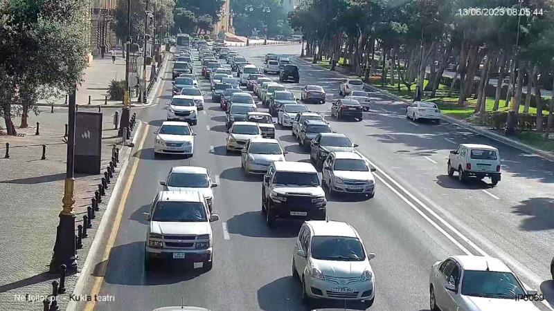 Bakıda tıxac olan yollar - SİYAHI