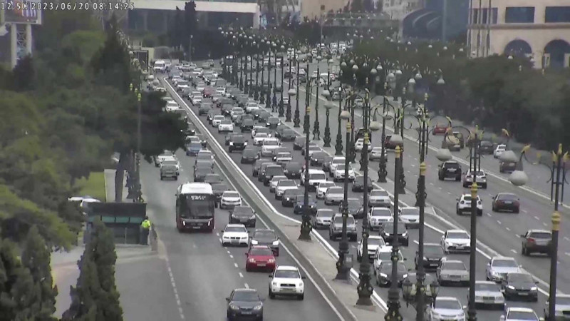 Bakıda tıxac olan yollar - SİYAHI
