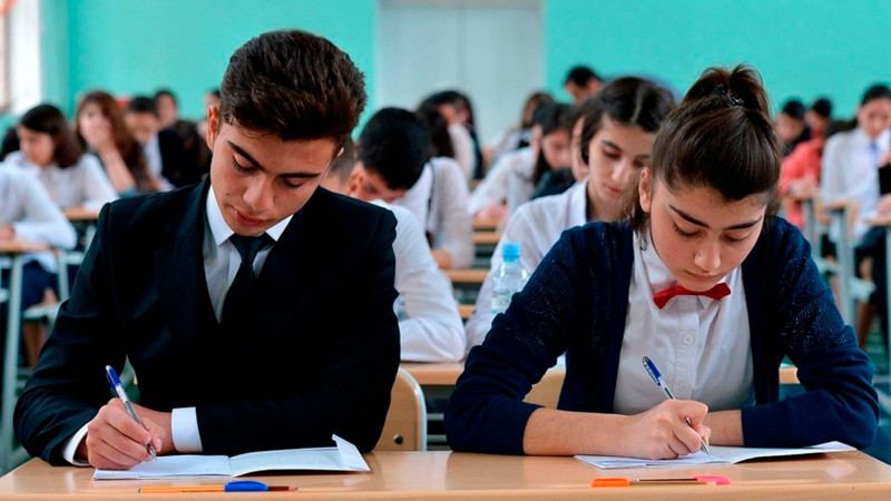Bu il Azərbaycanda orta məktəbi bitirən 126 şagird qızıl medalla təltif olunub