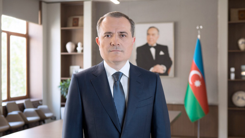 Ceyhun Bayramov Türkiyəyə rəsmi səfərə yola düşüb