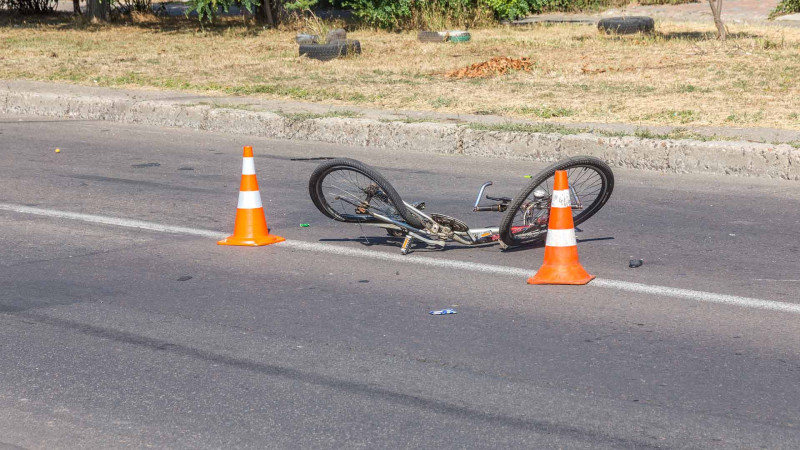 Tərtərdə avtomobil 20 yaşlı velosipedçini vuraraq öldürüb