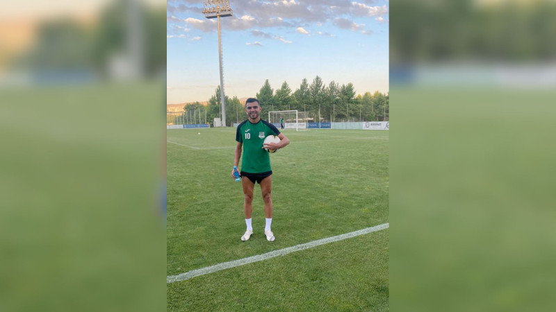 Azərbaycanlı futbolçu İrəvandan paylaşım edib