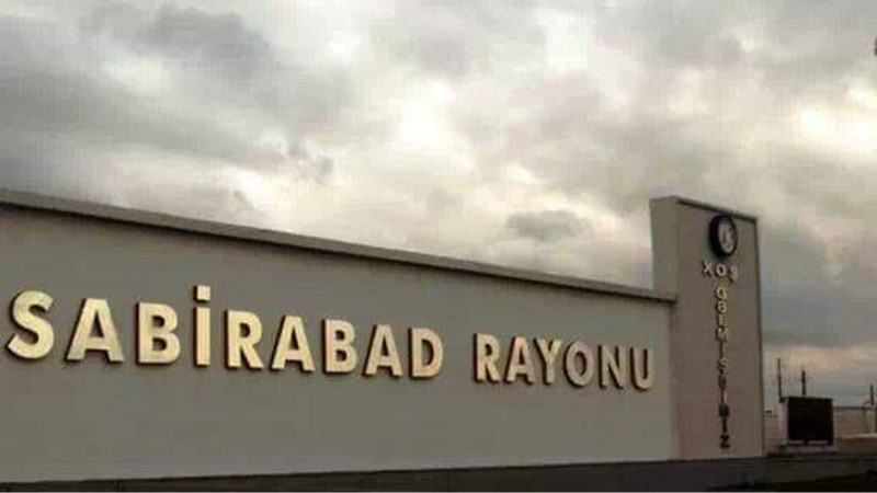 Sabirabadda 12 yaşlı əkiz qardaşları və onların qohumunu elektrik cərəyanı vuraraq öldürüb