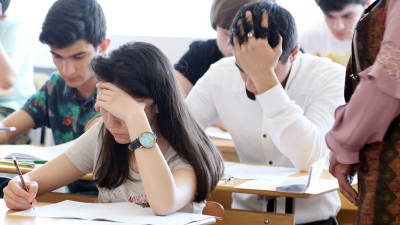 Naxçıvanda 44 məzun qızıl və gümüş nişana layiq görülüb