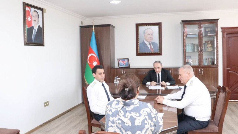 Baş prokuror Tovuzda vətəndaşları qəbul edib