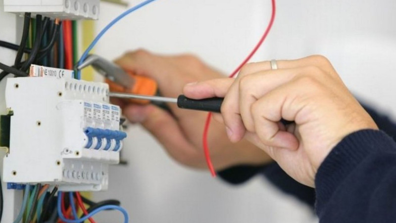 Gədəbəy: 58 yaşlı kişini elektrik cərəyanı vuraraq öldürüb