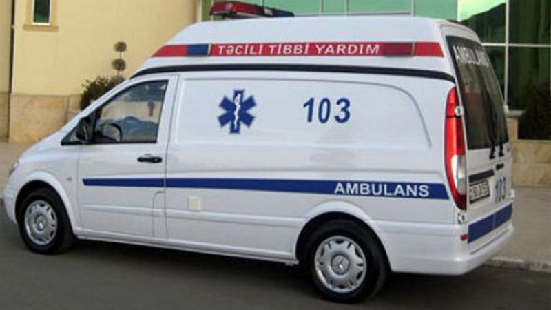 Salyanda avtomobildən yıxılan qadının başı dəmir-betona çarpılıb, o, hadisə yerində ölüb