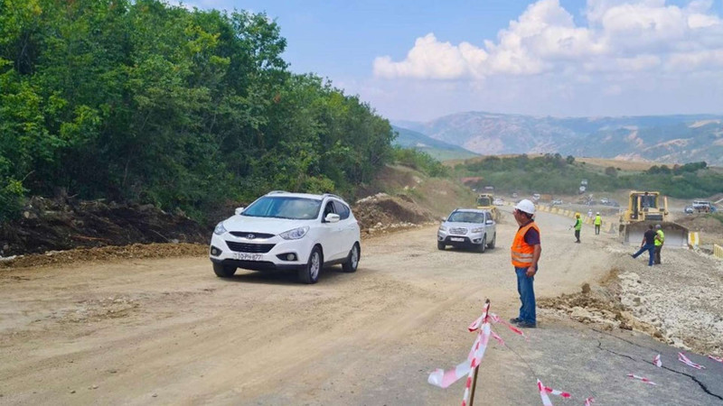 Ötən gün sel səbəbindən bağlanan İsmayıllı-Lahıc yolunda hərəkət bərpa olunub
