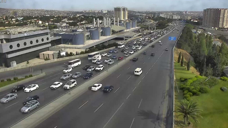 Bakıda tıxac olan yollar - SİYAHI