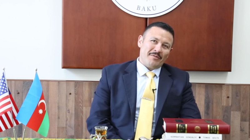 ABŞ səfirliyində çalışanlar həmvətənlərimizi təbrik ediblər - VİDEO