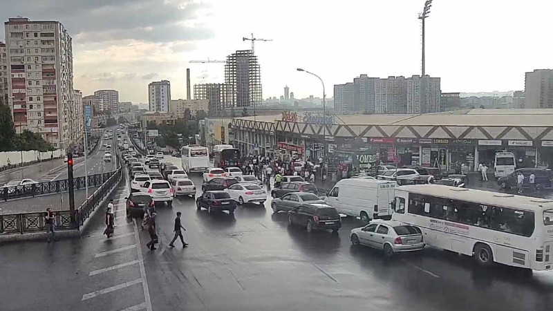 Bakıda tıxac olan yollar - SİYAHI