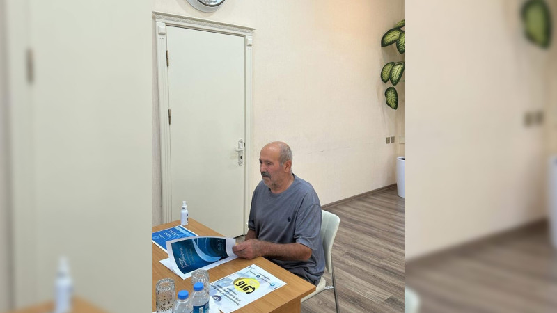 Azərbaycan Ombudsmanı Vaqif Xaçaturyana baş çəkib